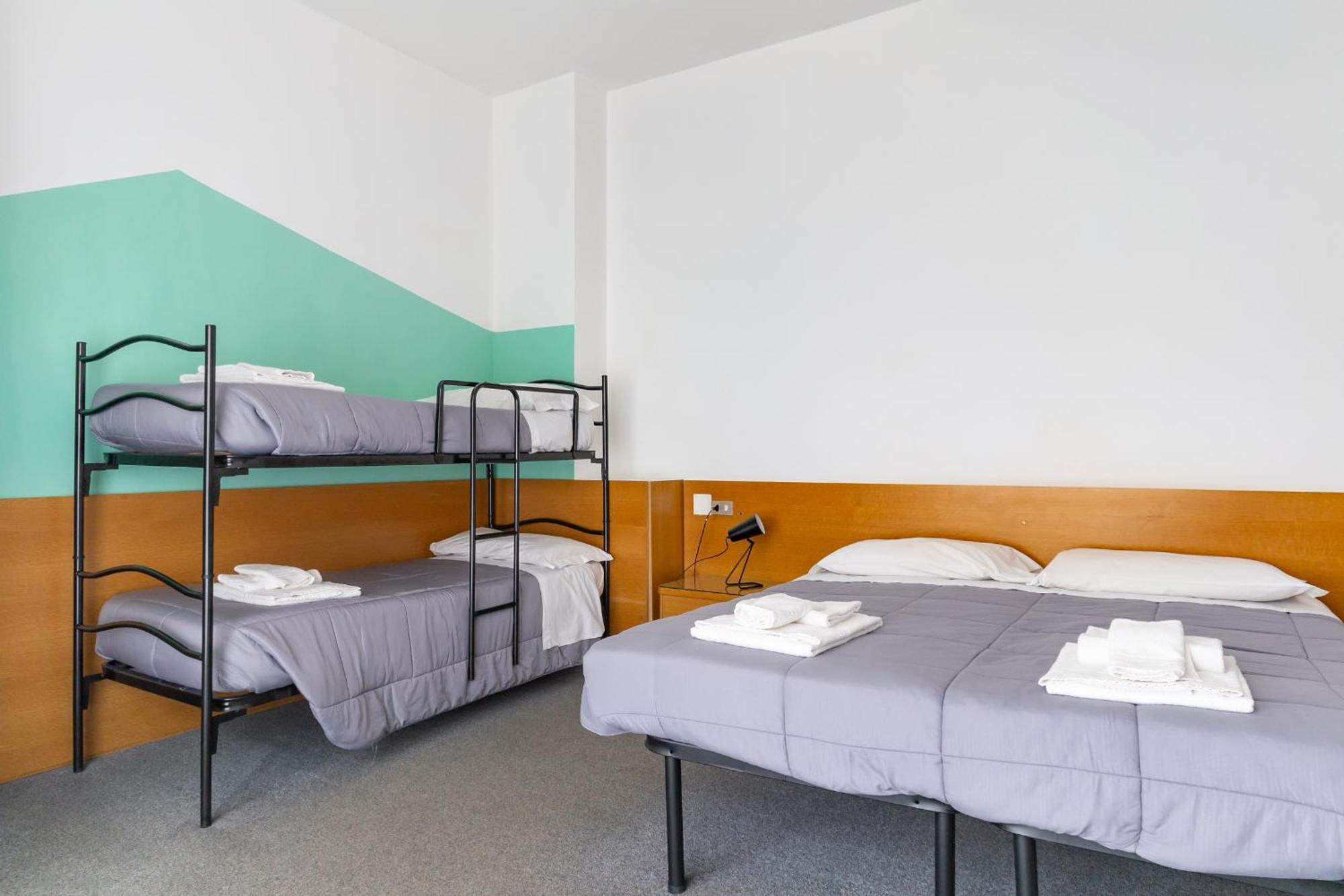 Uniho Hostel