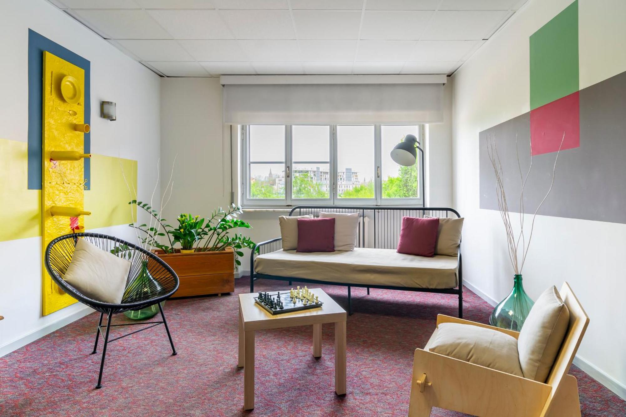 Uniho Hostel *