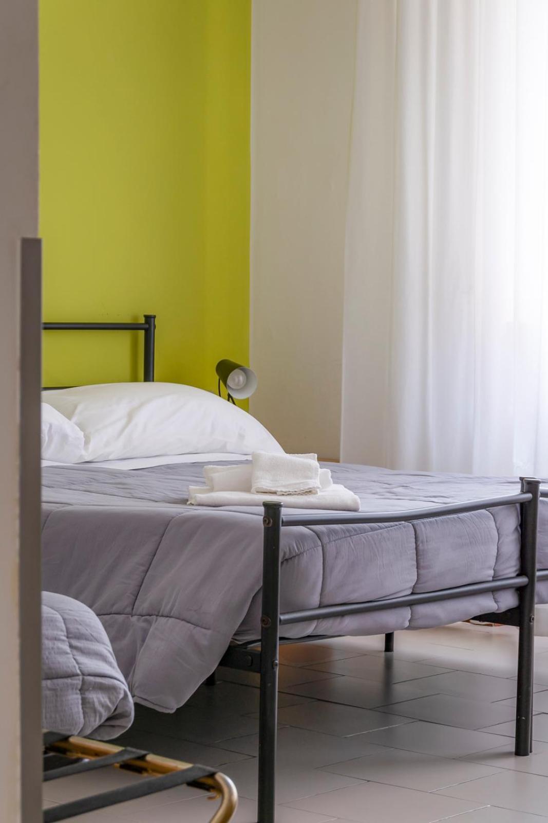 Uniho Hostel *